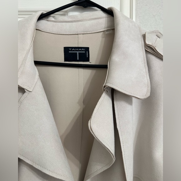 T Tahari ivory suede coat Size 1X/one size - Picture 3 of 4